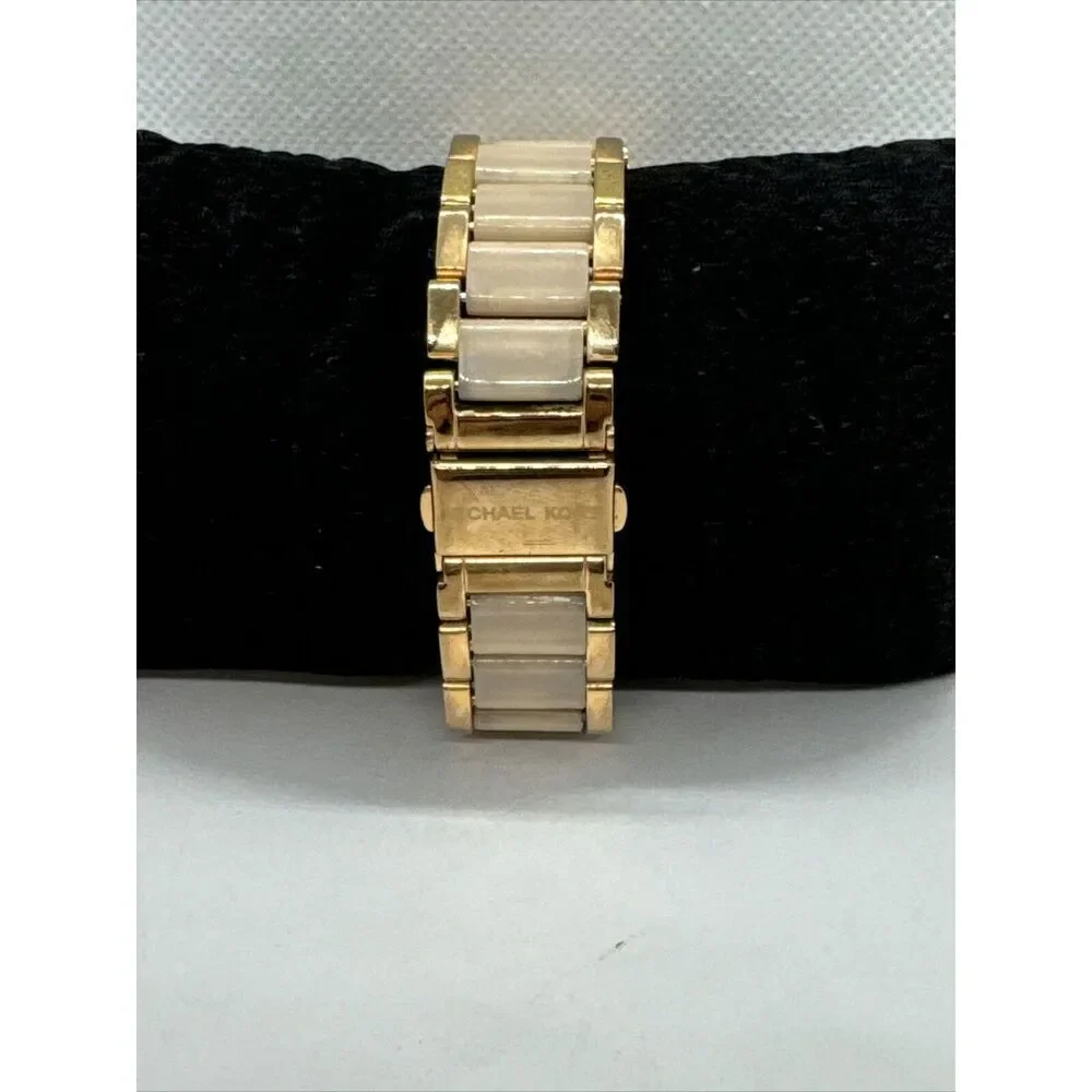Michael Kors Parker MK5896 Women Rose Gold Analog Dial Quartz Wrist Watch JNA434